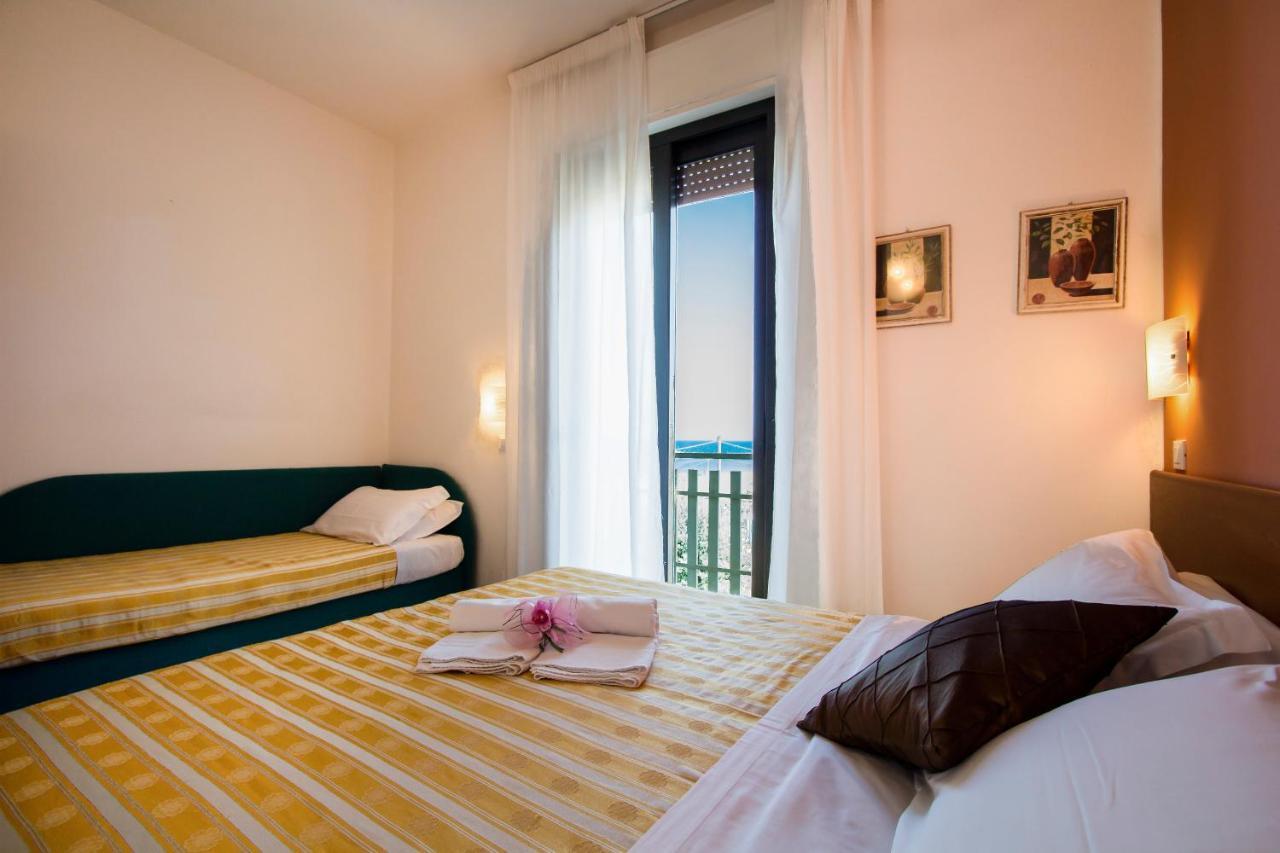 Hotel Villa Sole Resort เบลลาเรีย-อีเจอา มารีนา ภายนอก รูปภาพ